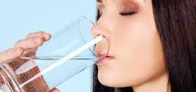 هل تشرب الماء بالشكل الصحيح؟