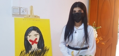 Keça êzîdî ya ji destê DAIŞê rizgar bûye bi hunerê êşên xwe tîne ziman