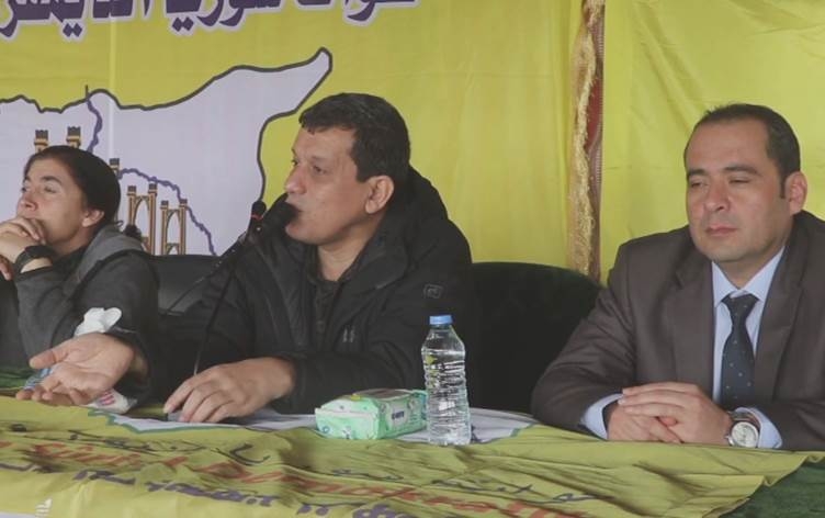 Mezlûm Kobanî bi rûsipiyên Dêrezorê re civiya