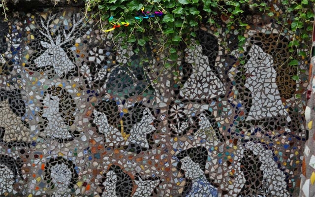 خانوو لە قاپوقاچاخی وردكراو