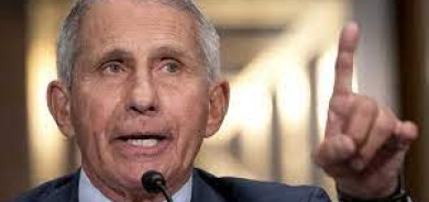 فاوتشي يقول إن السفر في أعياد الميلاد سيزيد من انتشار متحور أوميكرون