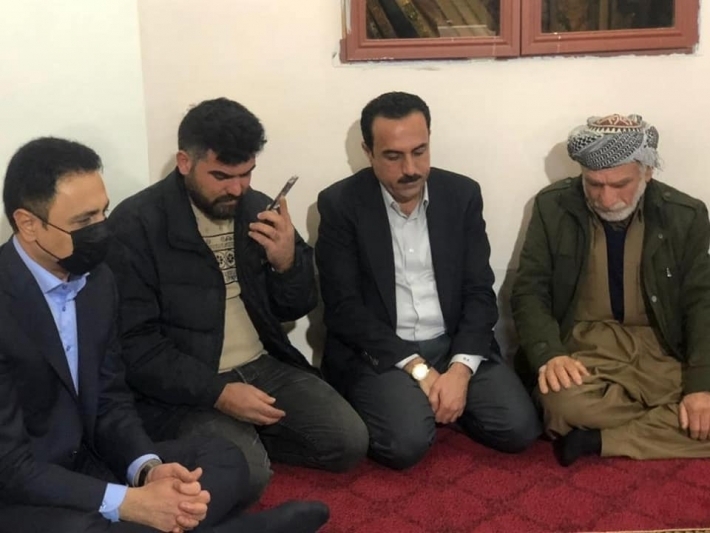 رئيس حكومة إقليم كوردستان يُهاتف عوائل وذوي ضحايا فيضانات وسيول أربيل