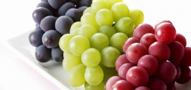 رغم فوائده الكثيرة.. لا تفرط في تناول العنب