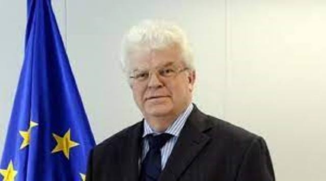 ڤلادیمێر چیژۆڤ باڵیۆزی ڕووسیا بۆ یەکێتیی ئەوروپا:  مۆسكۆ ویستوویەتی یارمەتی ئەو هاووڵاتیانە بدات کە بە زمانی ڕووسی قسە دەکەن