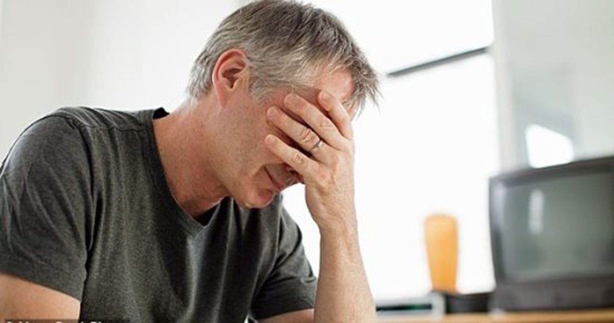 عادات يجب أن تتوقف عن فعلها في سن الأربعين