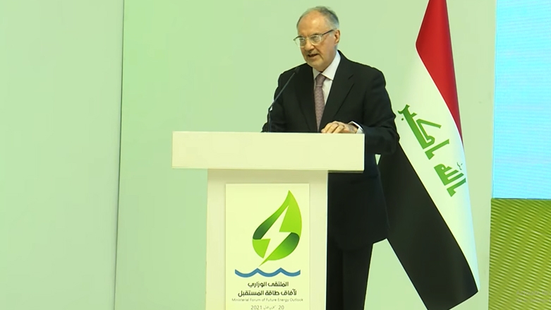 علي علاوي يرسم صورة مستقبلية قاتمة قد تبدأ بتسريح موظفي العراق