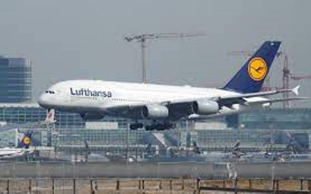 پێگەی فلایت ئەوێر: لە ڕۆژی کریسمسدا نزیكەی 5000 گەشتی فڕۆکەوانی ڕاگیران