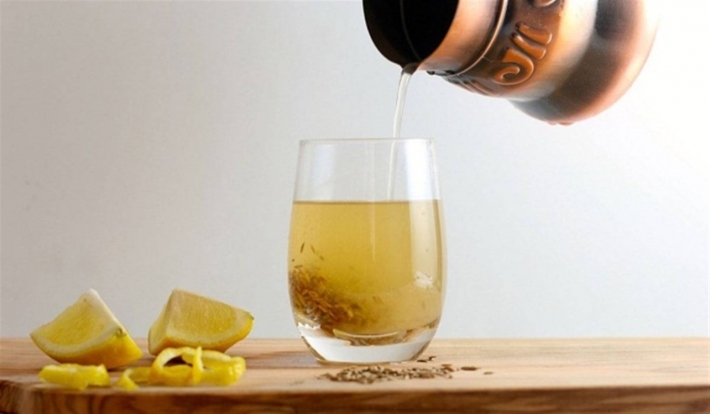 4 أضرار محتملة.. احذر من شرب الكمون والليمون على الريق