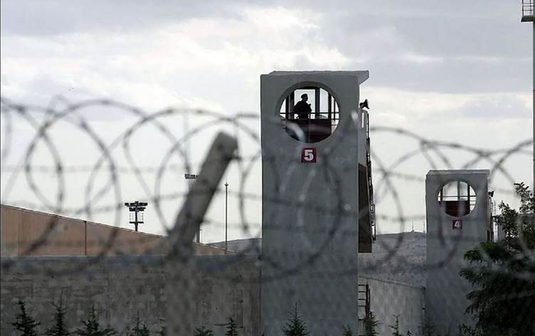 Li Tirkiyê di 25 salan de 641 girtiyan xwe kuştine