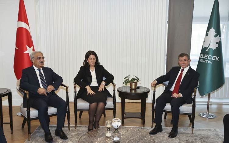 Naveroka civîna Hevserokên HDPê li gel Davutoglu