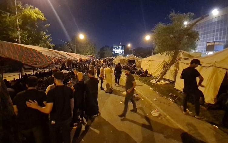 اللجنة المنظمة للتظاهرات تلوّح بانتصارات وتتعهد بالانسحاب 