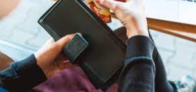 كيف تتفادى الديون في 2022؟.. خبراء يجيبون