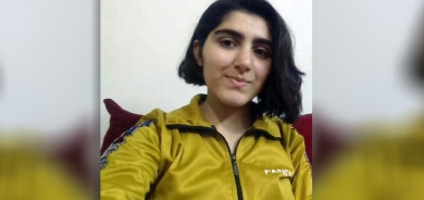 Bavê zarokeke revandî bo Mezlûm Ebdî: Rêzê li îmzeya xwe bigire