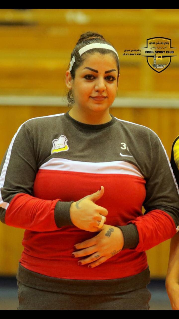 داواكارم چاوێك به‌ تۆپى ده‌ست بخشێنه‌وه‌