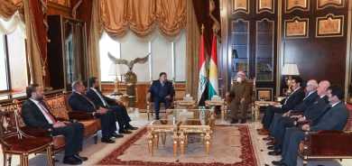 سەرۆک بارزانی پێشوازی لە شاندێکی باڵای ھاوپەیمانێتی تەقەدوم و عەزم دەکات