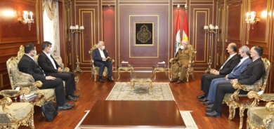 الرئيس بارزاني يلتقي وفدين من حزبي 