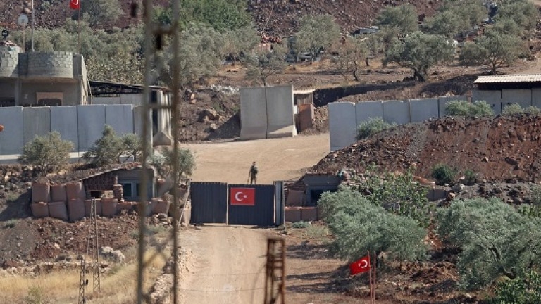 3 leşkerên Tirk hatin kuştin