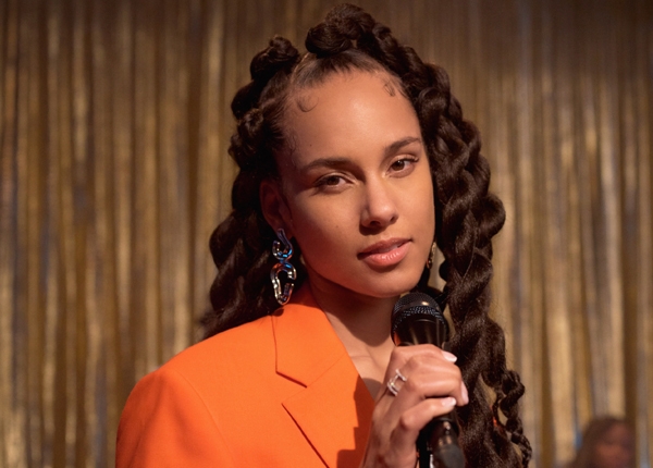 ئەلیشا : هەندێك پیاو منیان زۆر ترساند