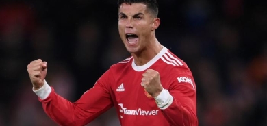 مدرب مانشستر يونايتد كشف ما حدث لرونالدو.. وسر غيابه