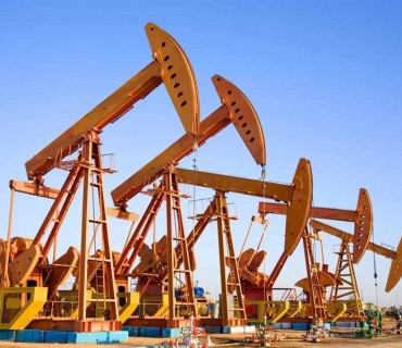 نەوت لەهەڵكشانەو گوتارەكەی سەرۆكی بانكی ناوەندی ئەمەریكایی بارودۆخەكەی زیاتر بەرەو بەرزبوونەوە برد