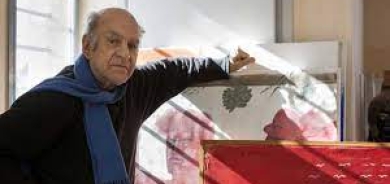 وفاة الرسام اليوناني الشهير أليكوس فاسيانوس عن 86 عاما