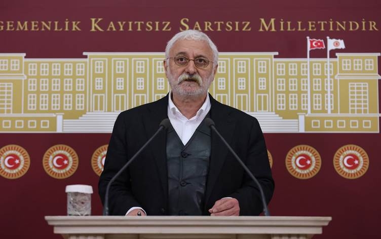 Saruhan Oluç: Hewldanên jiholêrakirina HDPê dê bê encam bin