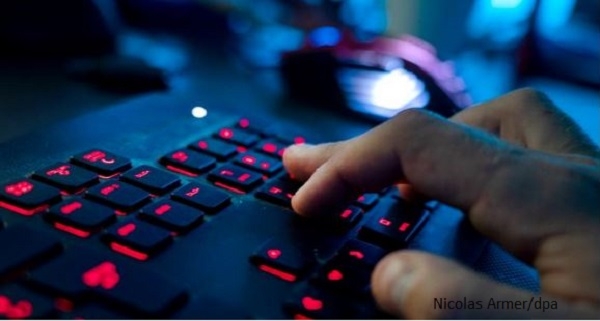 Insurer: Cyberattacks are greatest threat to businesses worldwide