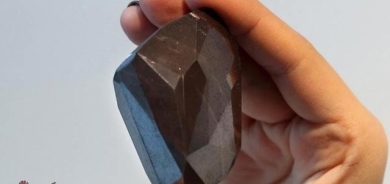 گەورەترین ئەڵماسی ڕەشی جیهان لە دوبەی نمایش کرا