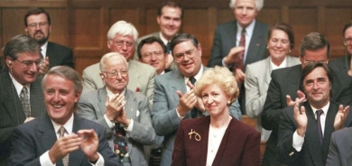 هل النساء أفضل من الرجال في إدارة المجتمعات والبلدان؟