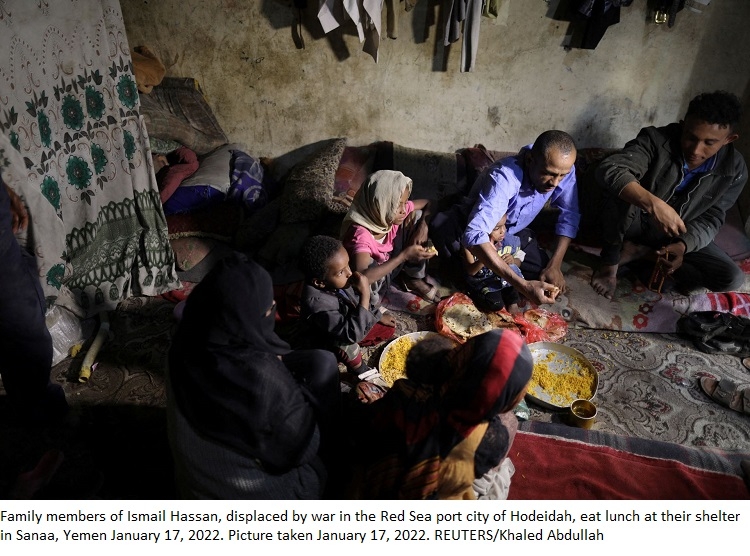 Yemeni family lives in abandoned shop as war, hunger drags on