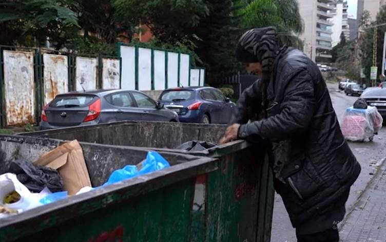 Hejarên Lubnanê debara jiyana xwe ji zibildanan dabîn dikin