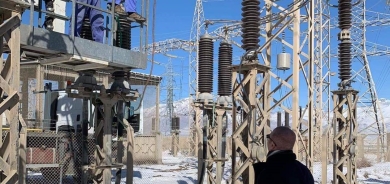 بالتزامن مع موجة البرد.. كهرباء السليمانية تجهز بنجوين بـ(20) ساعة