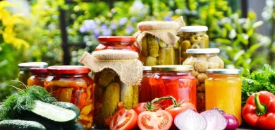 تحذير من تناول المخللات.. 