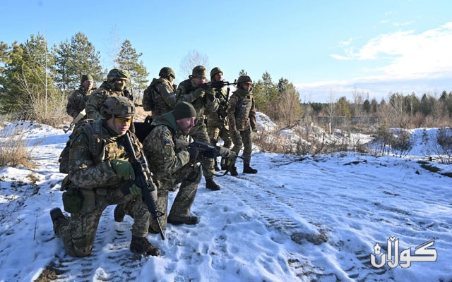 ئەمریکا داوا لەخێزانی دیپلۆماتکارو ستافی باڵیۆزخانەی دەکات ئۆکرانیا بەجێ بهێڵن