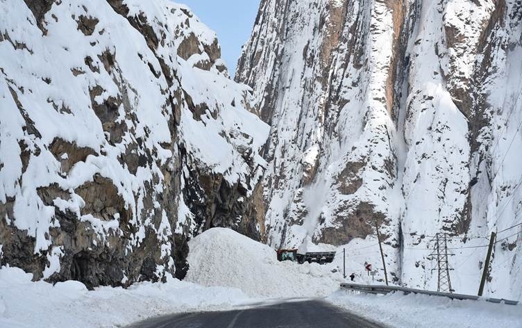 Li 5 cihên rêya Colemêrg-Wanê aşût çêbû