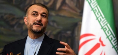 واشنتۆن هەندێک سزا لەسەر بەرنامە ناوکییە مەدەنییەکانی ئێران هەڵدەگرێت