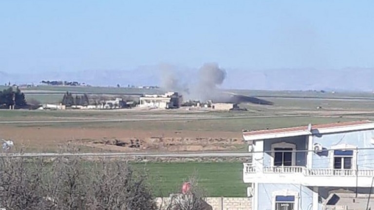 Artêşa Tirkiyeyê gundên Derbêsiyê topbaran dike