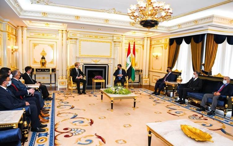 Mesrûr Barzanî û nûnerê kompaniyeke Almanî danîna xeta trênê gotûbêj kirin