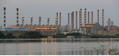 As nuclear talks resume, Iran's oil exports increase