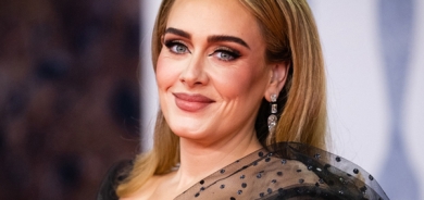 ئەدێل بووە هونەرمەندی ساڵ و ئەڵقەكە ئەڵماسەكەی بووەتە جێی پرسیار