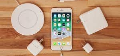 تحذير من أبل: أنتم تشحنون آيفون بشكل خاطئ