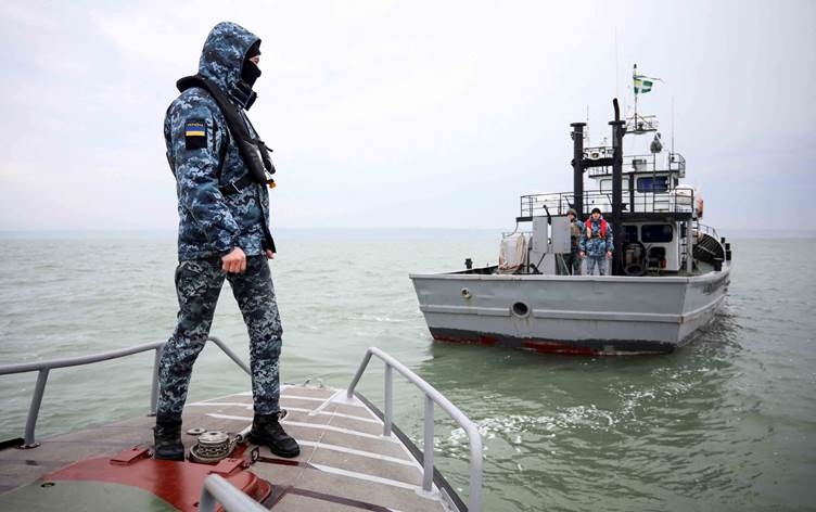 Serokwezîrê Ukrayna bo welatiyan: Ji artêşa xwe bawer bin