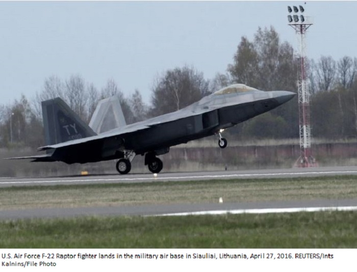 U.S. F-22 fighter jets arrive in UAE following Houthi attacks