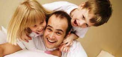 هل وجود طفل مفضل على أشقائه داخل الأسرة أمر سيء حقا؟