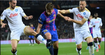 برشلونة يهدر الفرص ويتعادل مع نابولي بالدوري الأوروبي