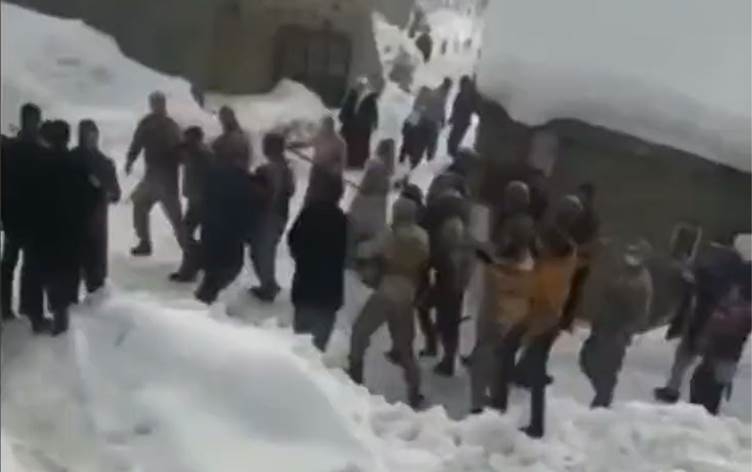 Li Colemêrgê di navbera gundiyan û VEDAŞê de alozî