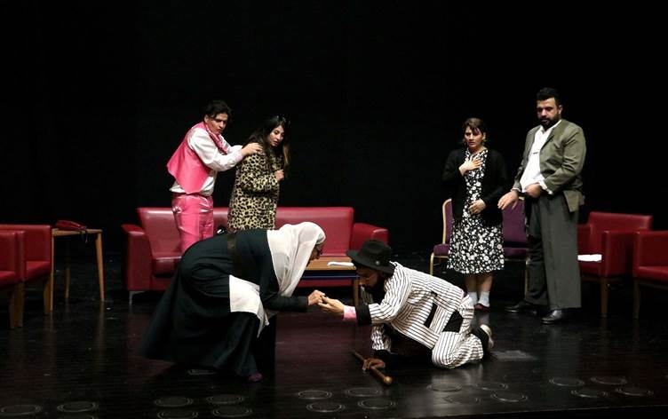 Li Amedê Şanoya Derî ya bi Kurdî hat nîşandan