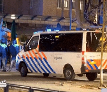 لە هۆڵەندا چەکدارێک هەڵدەكوتێتە سەر فرۆشگایەك و چەند كەسێكی بە بارمتە گـرت