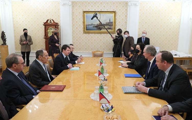 NY: Guhertinên li Ukraynayê bandorê li rewşa Sûriyê dikin