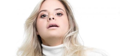 أوّل عارضة أزياء مصابة بمتلازمة داون تنضم إلى هذه العلامة التجارية!